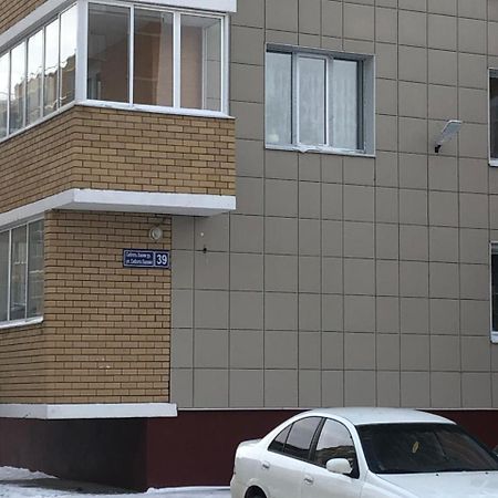 Apartamenty Na Sibgata Hakima U Riviery Kazan Ngoại thất bức ảnh